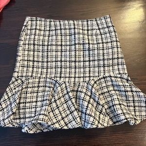 Black and white tweed skirt